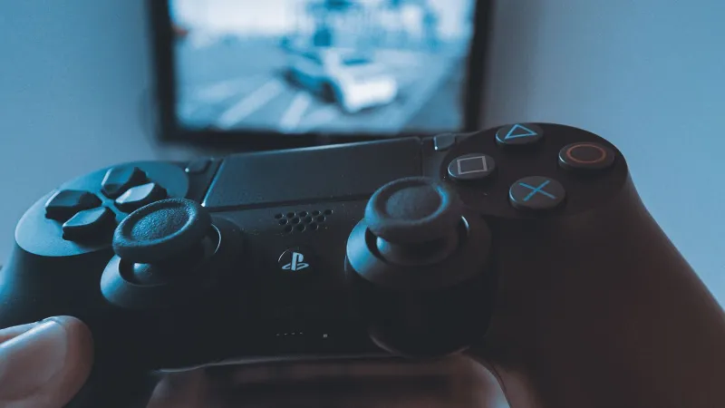 When the Anime Ends and the Controller Begins: The Mecha Franchise Game Problem
